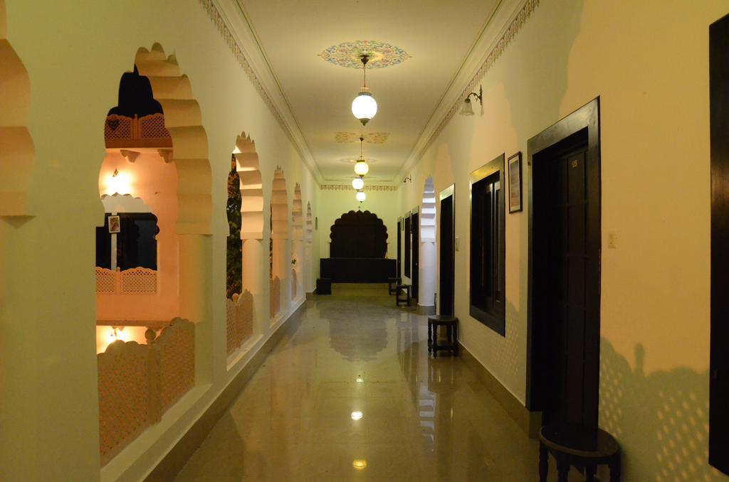Hotel Kiran Villa Palace, Bharatpur Kültér fotó